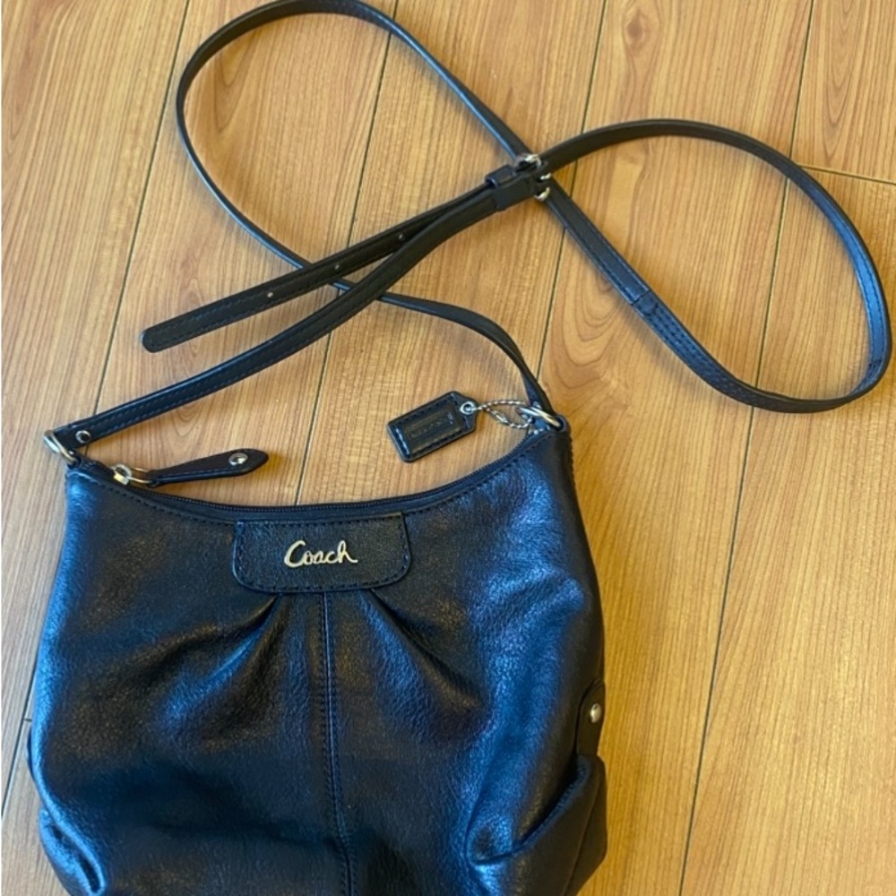 Coach Black Crossbody Bag with Sleek Design